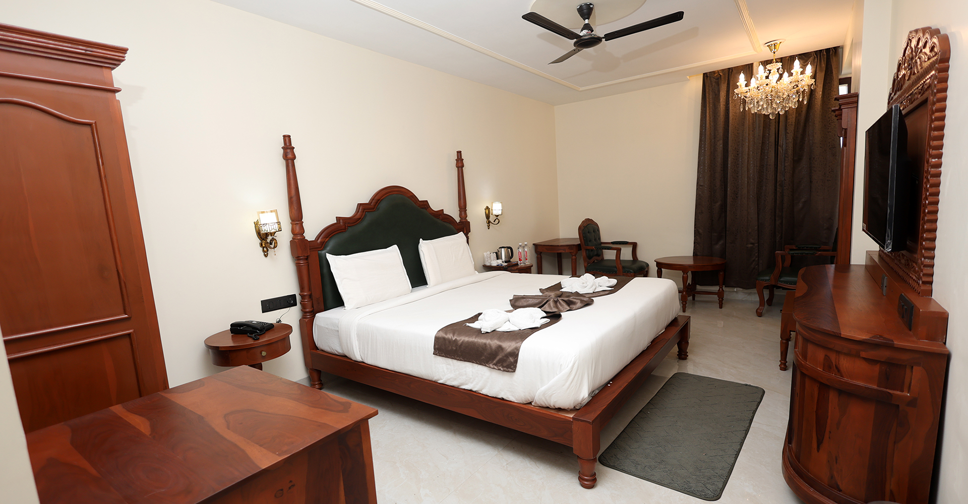 Hotel Shringar Mahal, Vrindavan